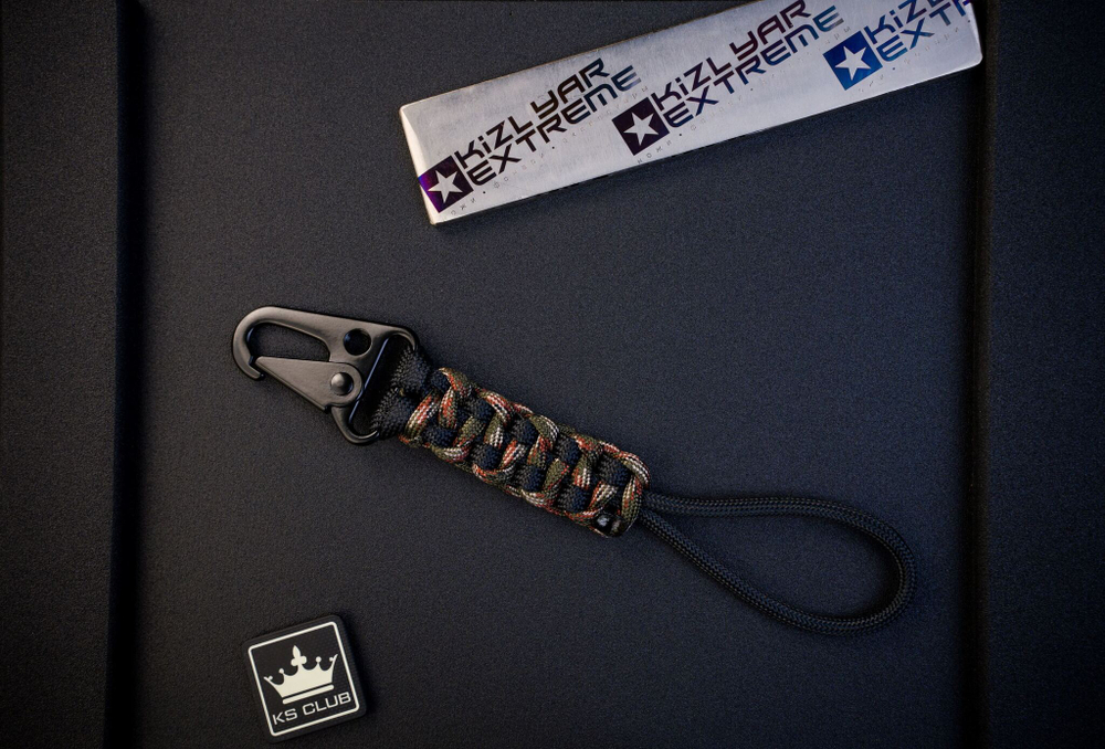 Тактический паракорд с карабином