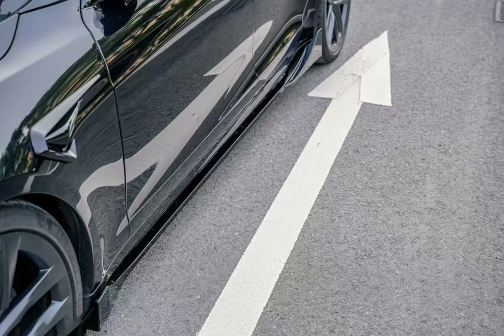 Обвес для Tesla Model S 2021+ Тесла С диффузор спойлер губа переднего бампера боковые юбки