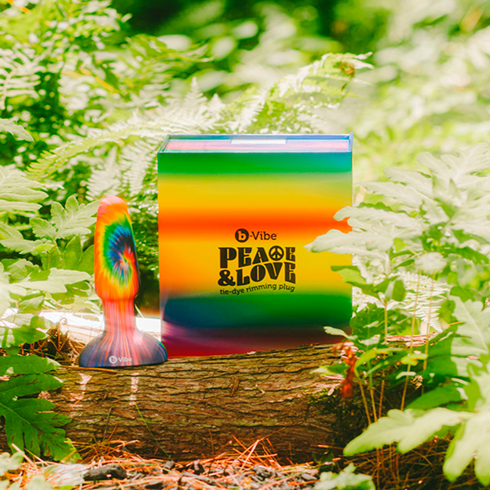 Анальная премиум-пробка с эффектом римминга 15см b-Vibe Peace & Love Tie-Dye BV-026
