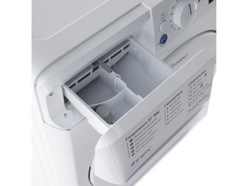 Стиральная машина Indesit BWE 81282 L B