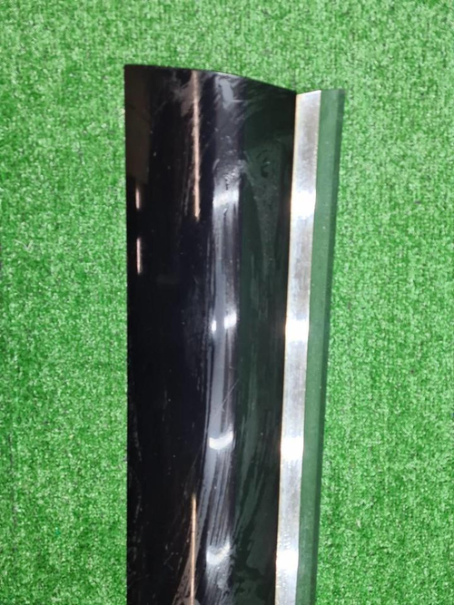 Накладка двери правая VW Touareg 2 NF (2010-2018)