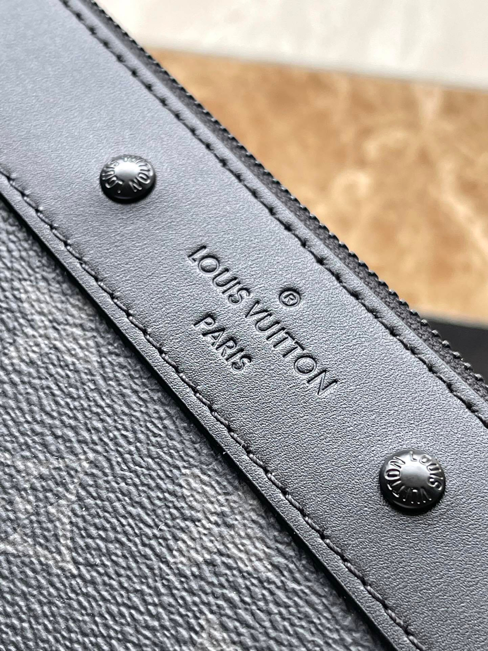Louis Vuitton Pochette To-Go