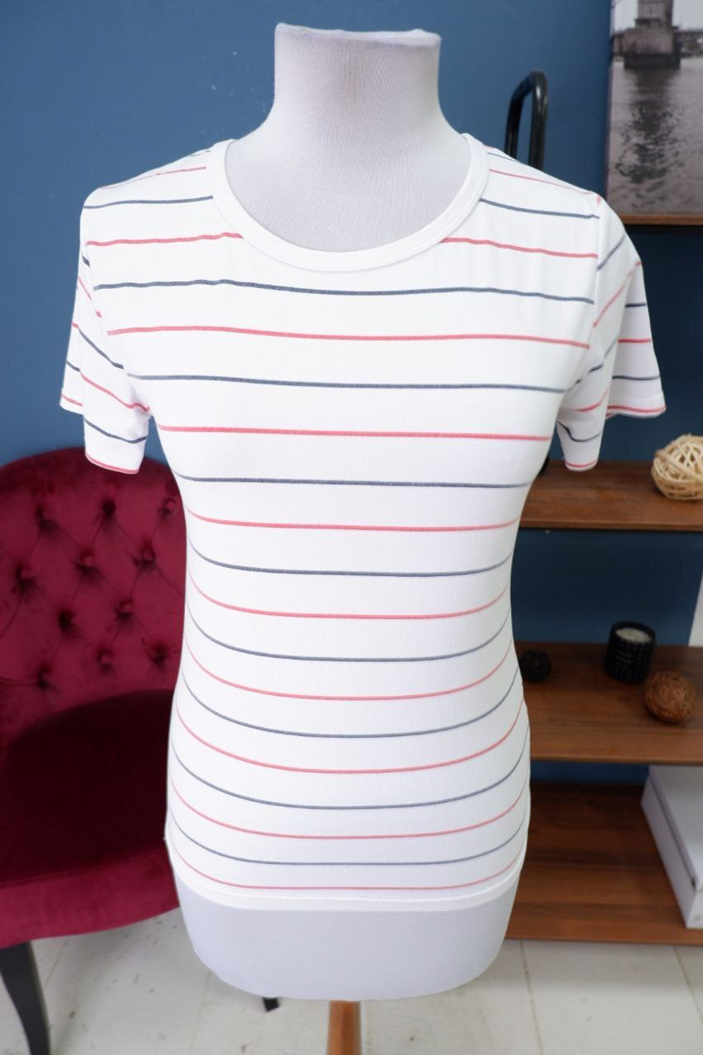 Футболка в полоску 46-48 размер