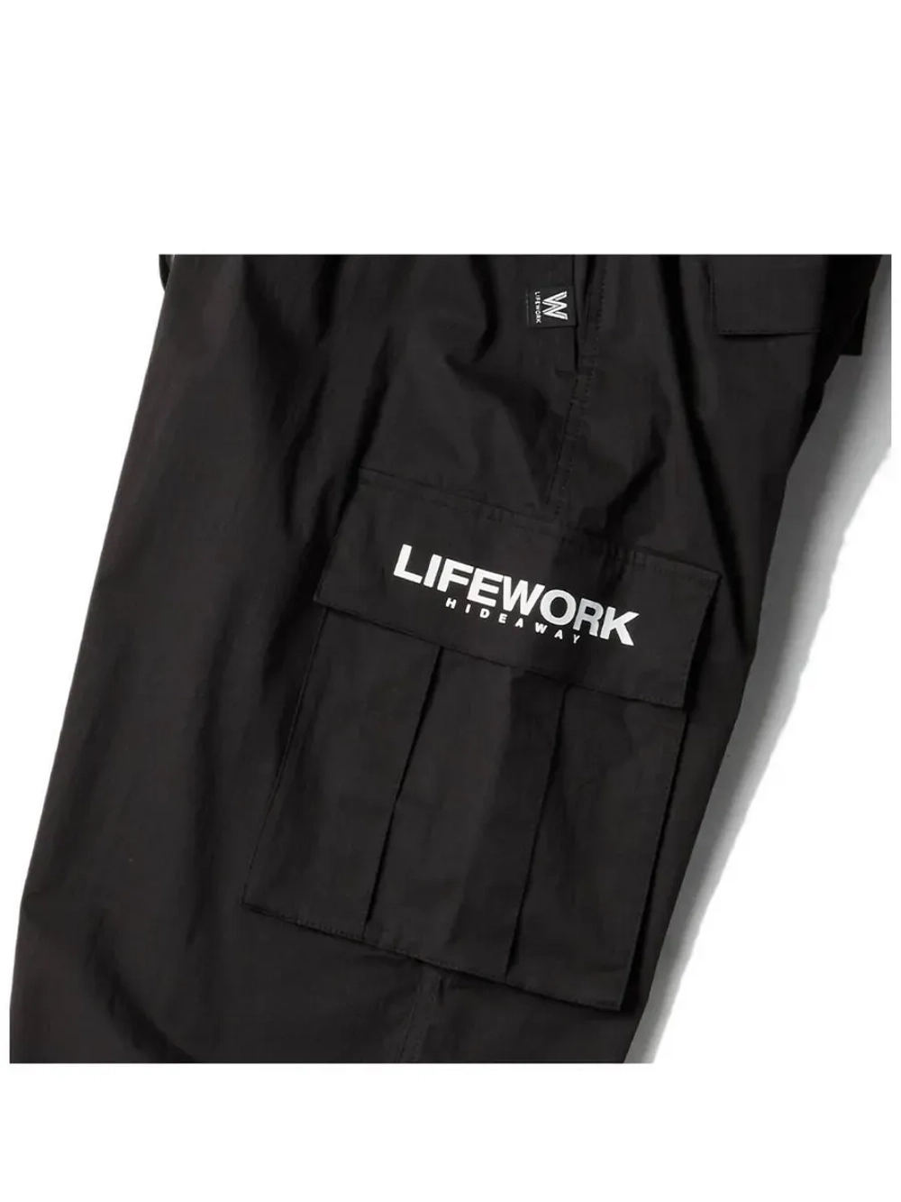 Брюки-джоггеры в стиле карго