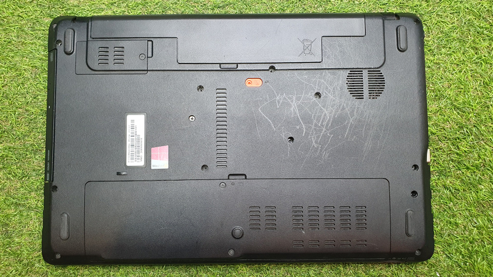 Ноутбук Acer i5/8Gb/GT 630M 2Gb