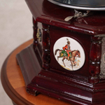 Граммофон с всадниками