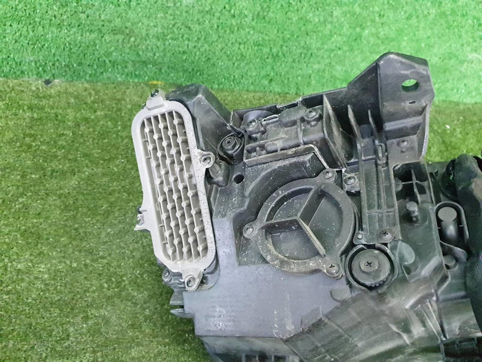 Фара левая Genesis G70 (2020-н.в.) LED