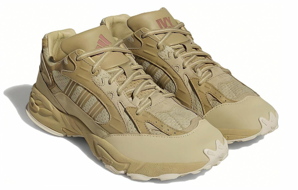 Кроссовки Ivy Park X Adidas Savage Trail