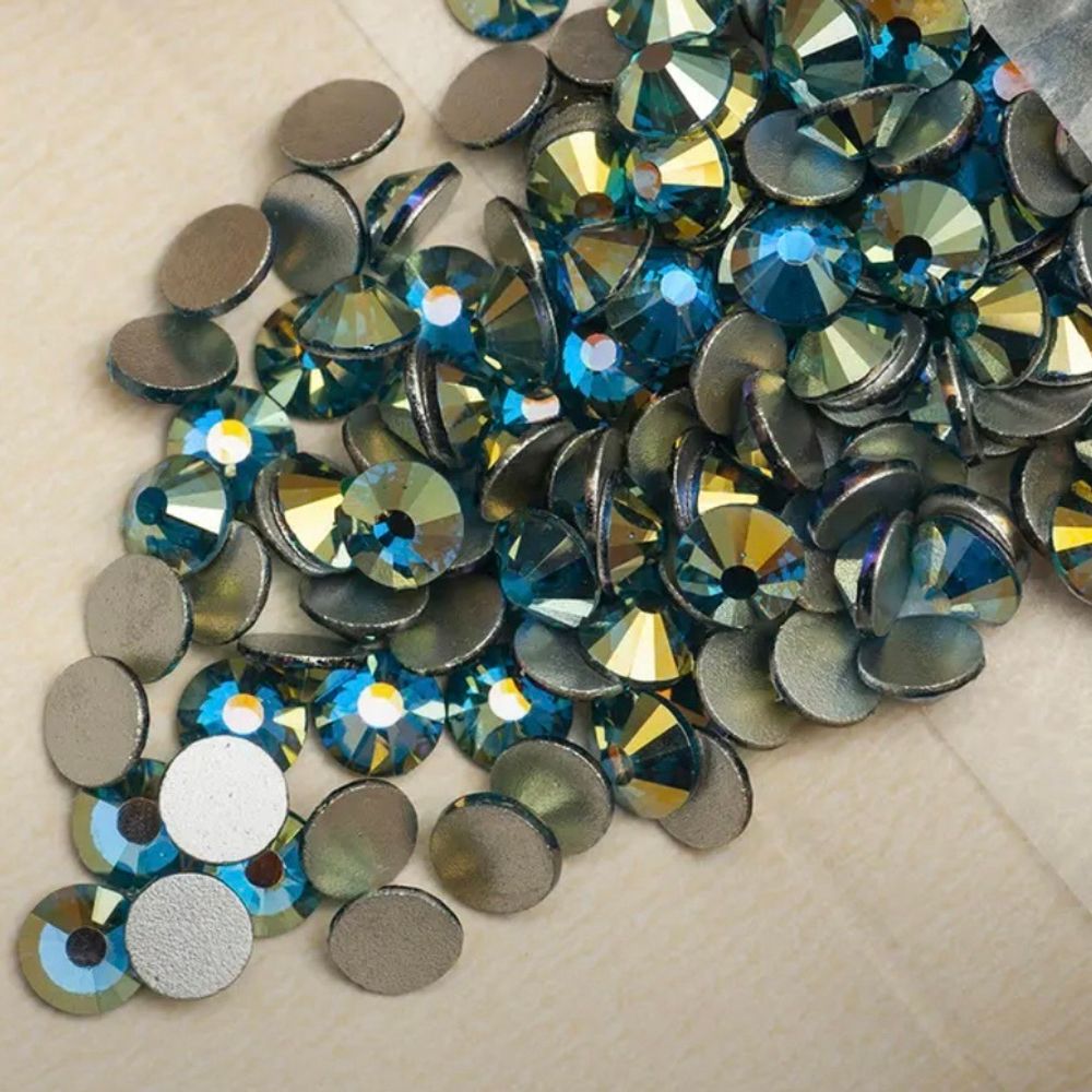 Стразы CR Blue Zircon SS20 холодной фиксации