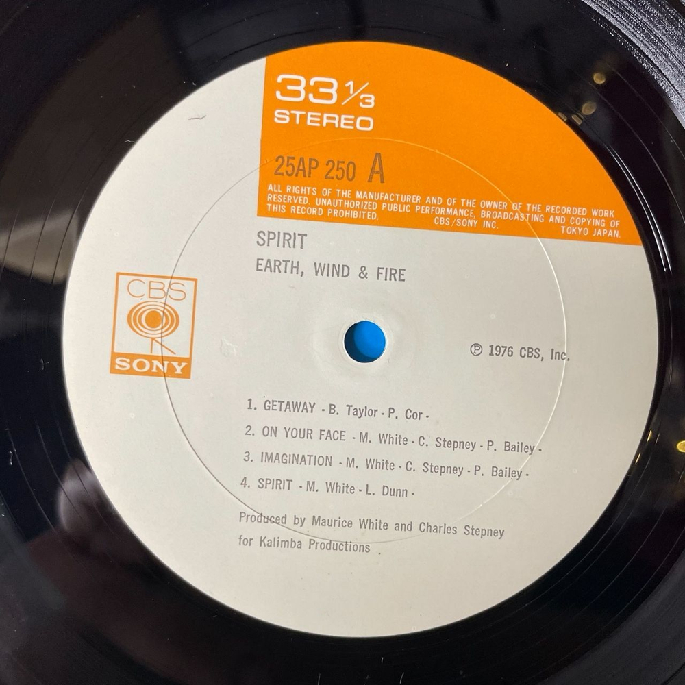 Винтажная виниловая пластинка LP Earth, Wind and Fire Spirit (Japan 1976) (No Obi)