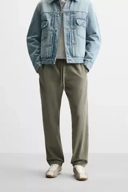 ZARA БРЮКИ-ДЖОГГЕРЫ ИЗ ТКАНИ С ЭФФЕКТОМ ПОТЕРТОСТИ, ХАКИ