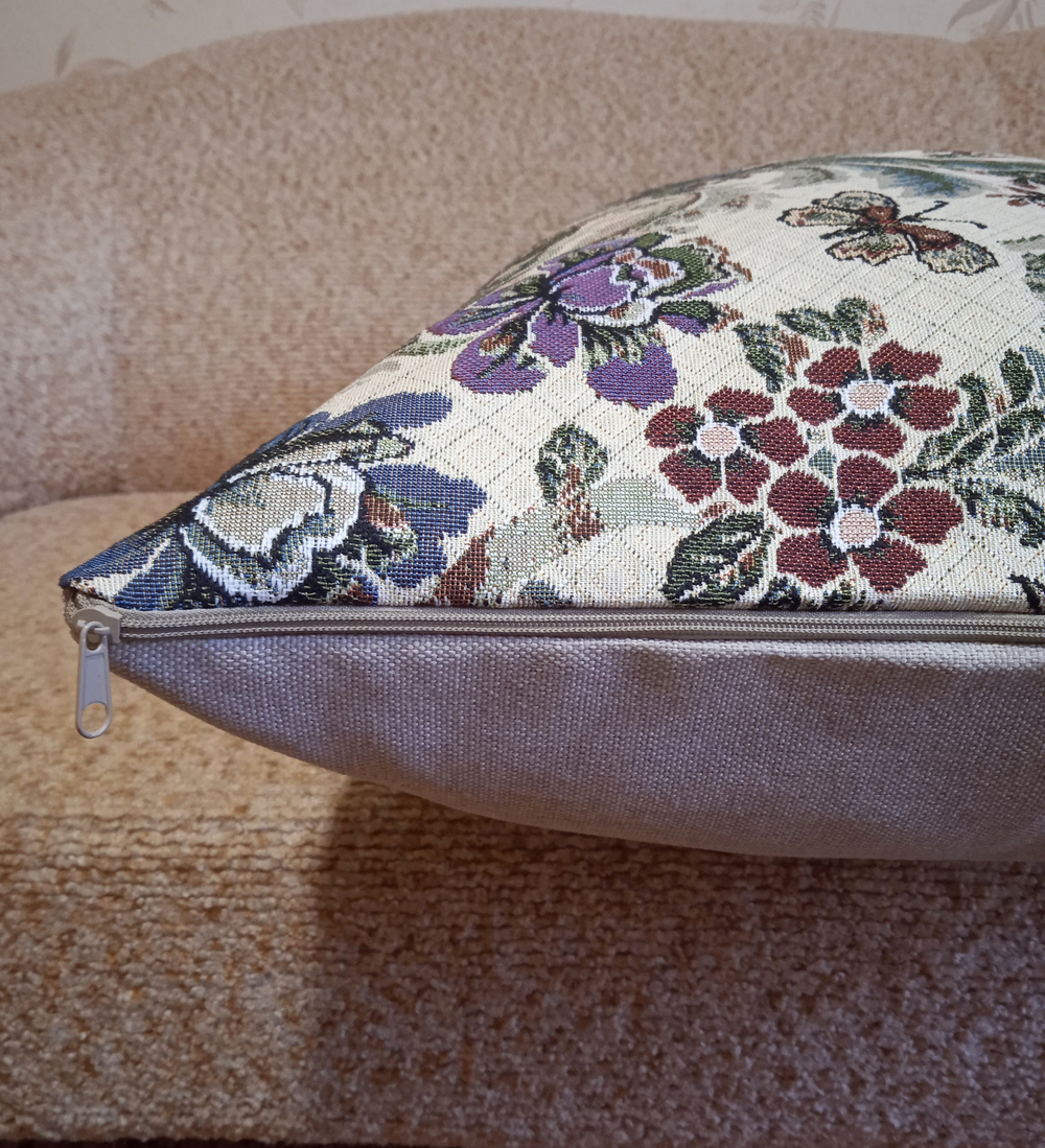 Декоративная гобеленовая наволочка для интерьерной подушки Птица дивная 68х47