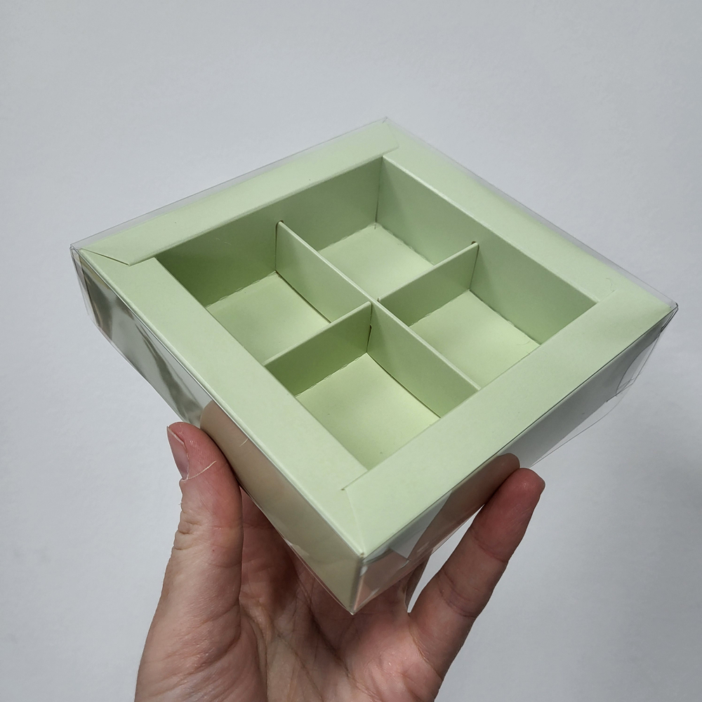 Коробка на 4 конфеты ПРЕМИУМ Фисташка 12*12*3 см