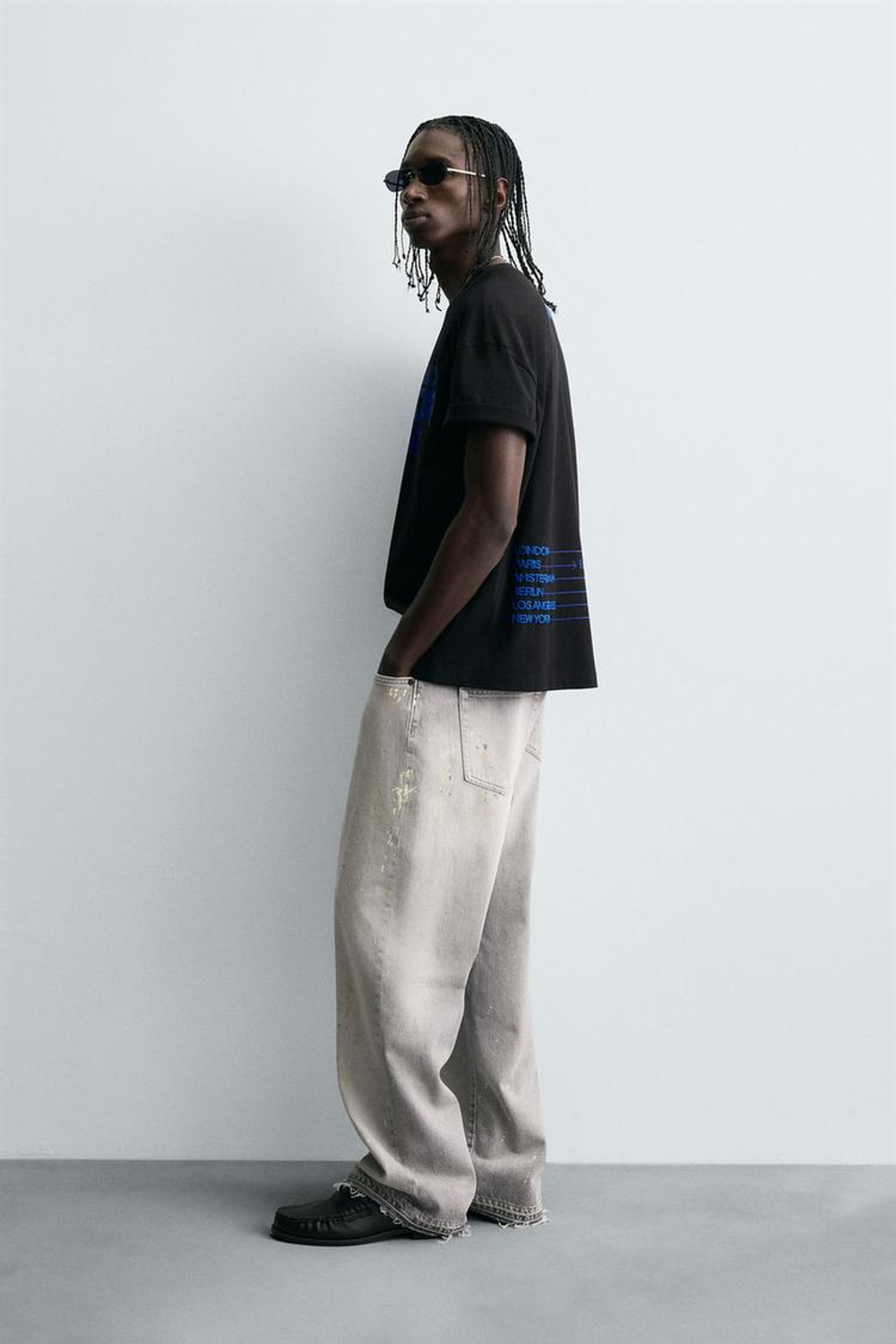 ZARA ФУТБОЛКА С ГРАФИЧЕСКИМ ПРИНТОМ, ЧЕРНЫЙ