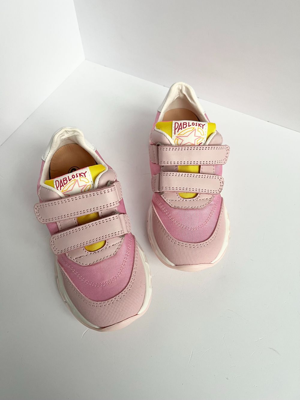 Новые кроссовки Pablosky, 29