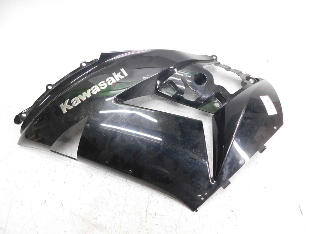 Пластик боковой левый Kawasaki ZZR1400 06-11.