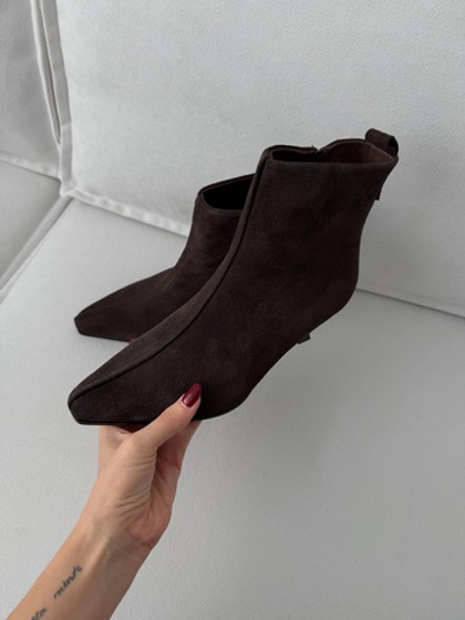 Ботильоны из натуральной замши