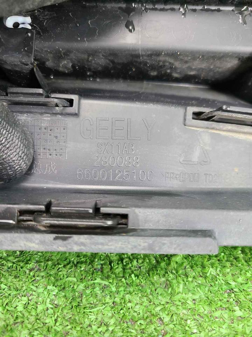 Накладка порога правая Geely Coolray (2019-2024)