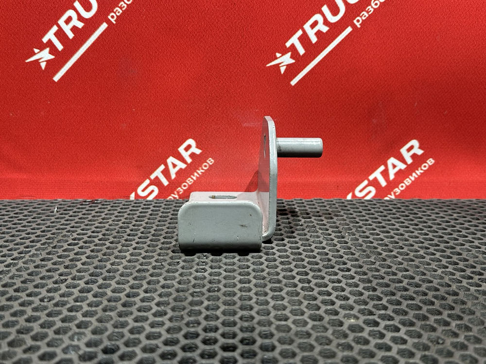 Кронштейн спальника правый 2023г