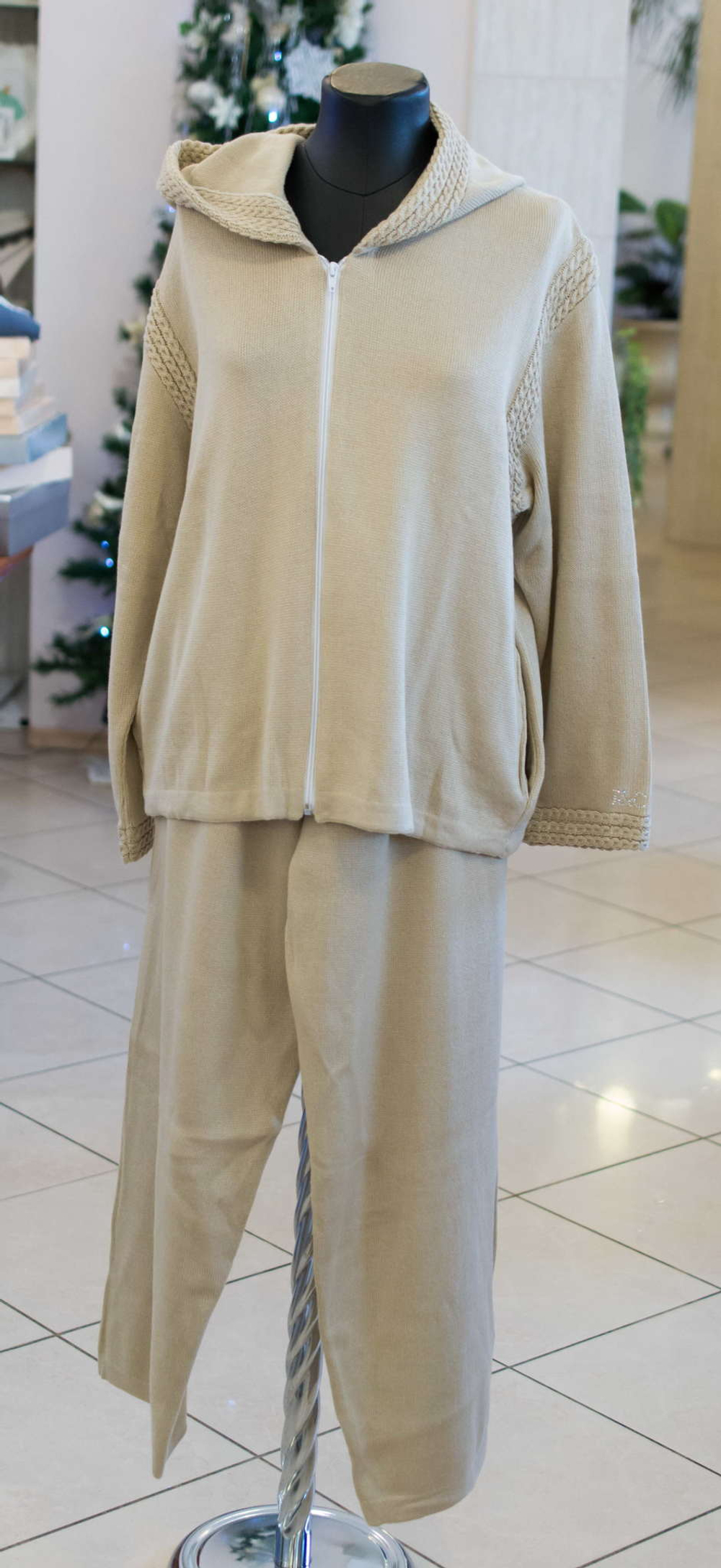 Костюм Jaycris-Artesania бежевый Испания