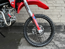 Питбайк Apollo RXF FREERIDE 150X-LE 17х14 Красный