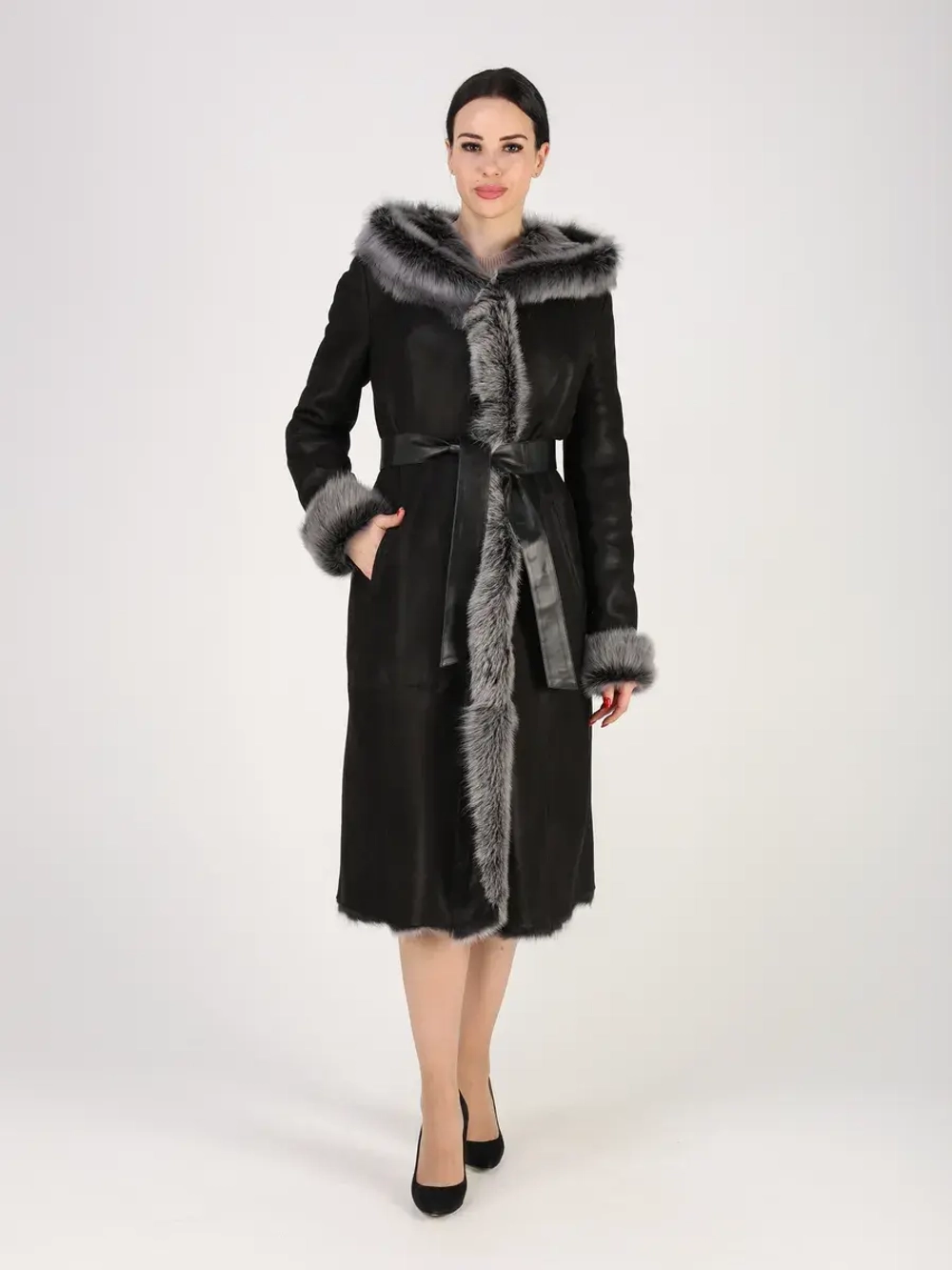 Дубленка зимняя натуральная с капюшоном длинная и теплая