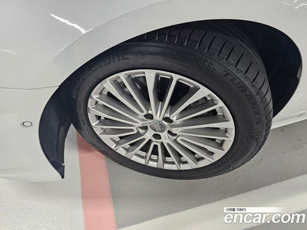 Audi A6 (C8) 45 TFSI Premium (01.2021)