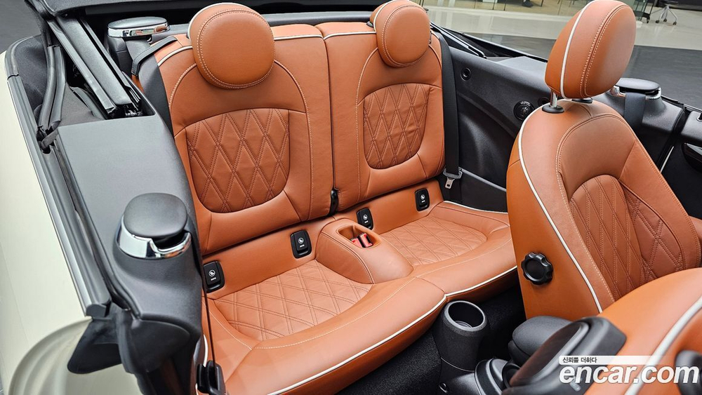 Mini Cooper S Convertible Classic Lunchpack (08.2021)