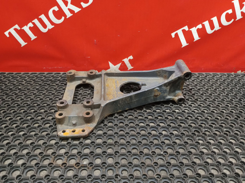 Кронштейн реактивной тяги