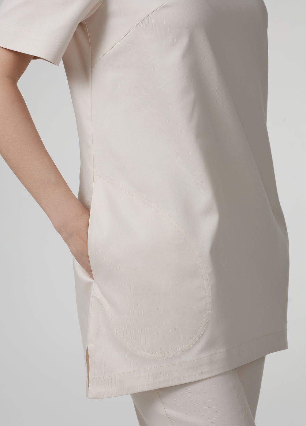 Туника с фигурным вырезом