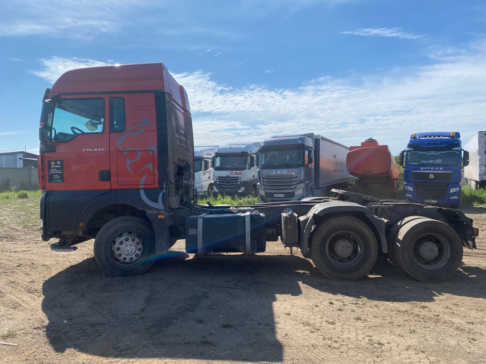 SITRAK C7H 6x4 Седельный тягач ZZ4256V364HE (Дизельный, 12,4 л, 540 л.с., МТ)