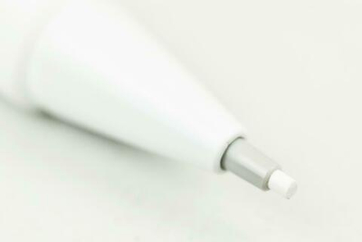 Карандаш для ткани автоматический,1.3мм, белый