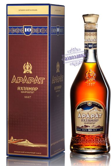 Cognac Ararat. Akhtamar 10 year-old. 0,5 l, giftbox