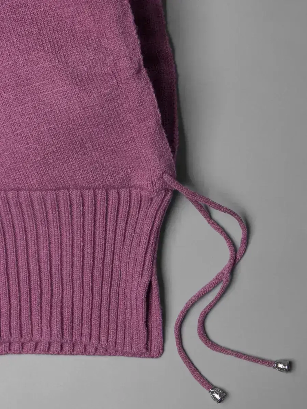 Капор женский вязаный