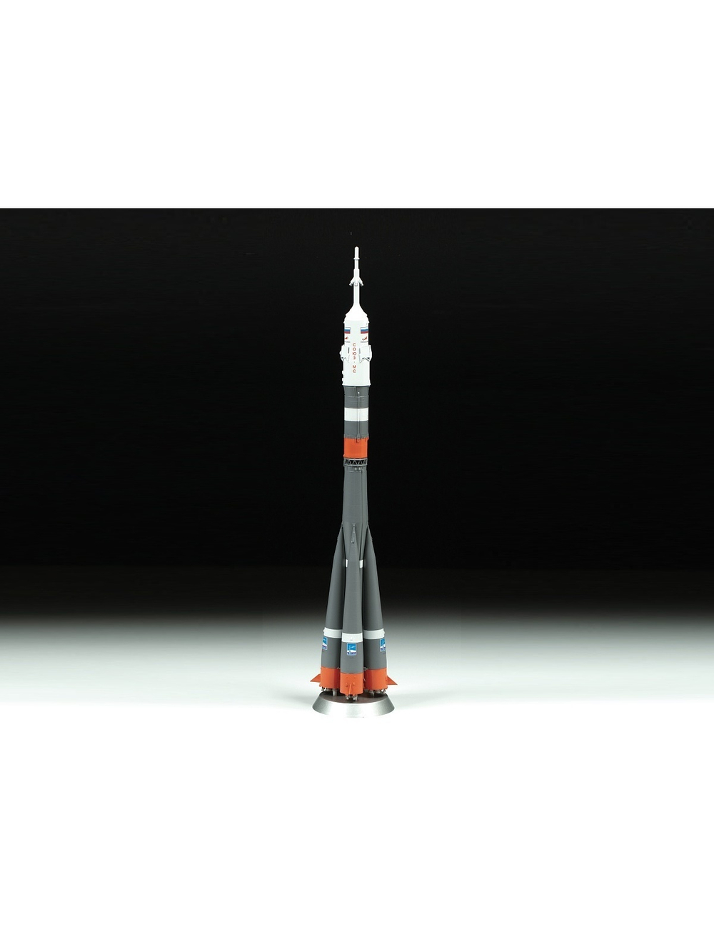 Сборная модель ZVEZDA Ракета-носитель Союз, 1/144