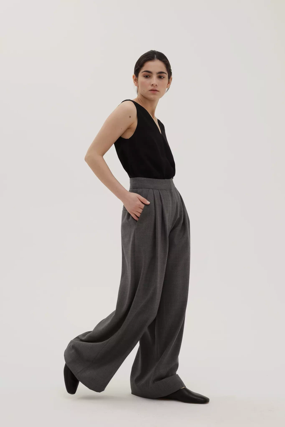 Брюки палаццо серые