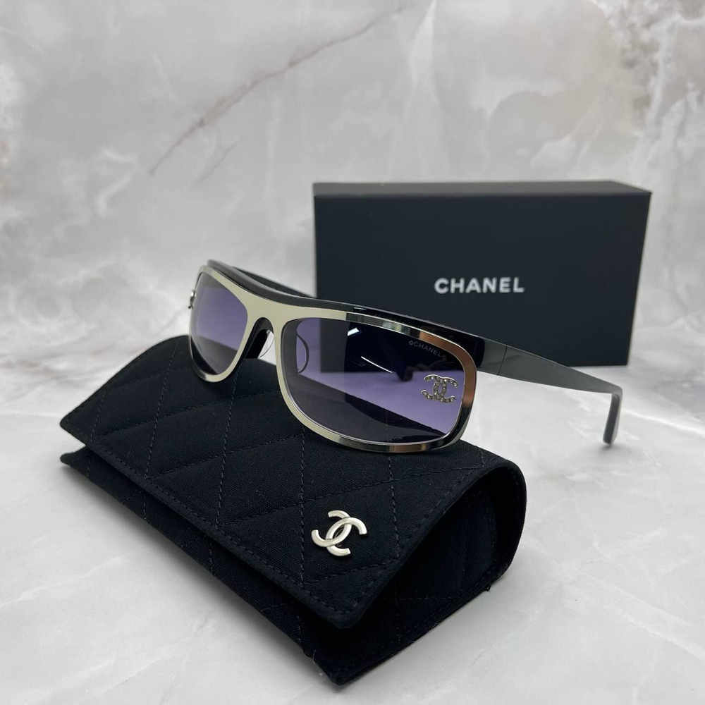 Солнцезащитные очки CHANEL