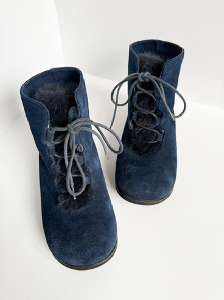 Зимние замшевые ботинки Age of innocence, 35