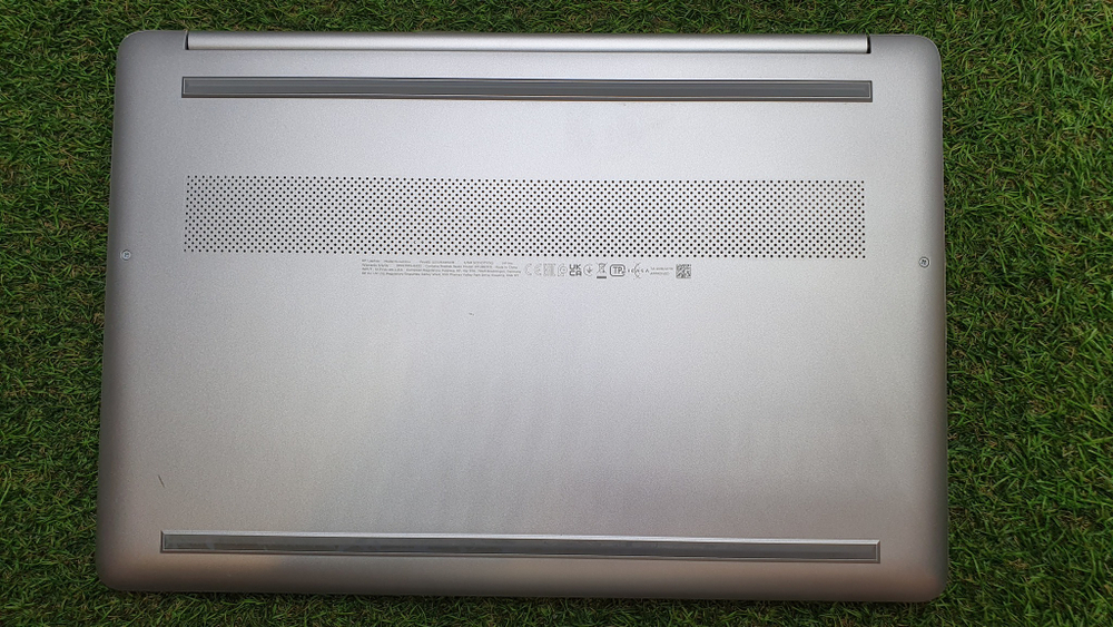 Ноутбук HP i3-11/8Gb/FHD/15s-fq2032ur 2Z7J1EA/Windows 10