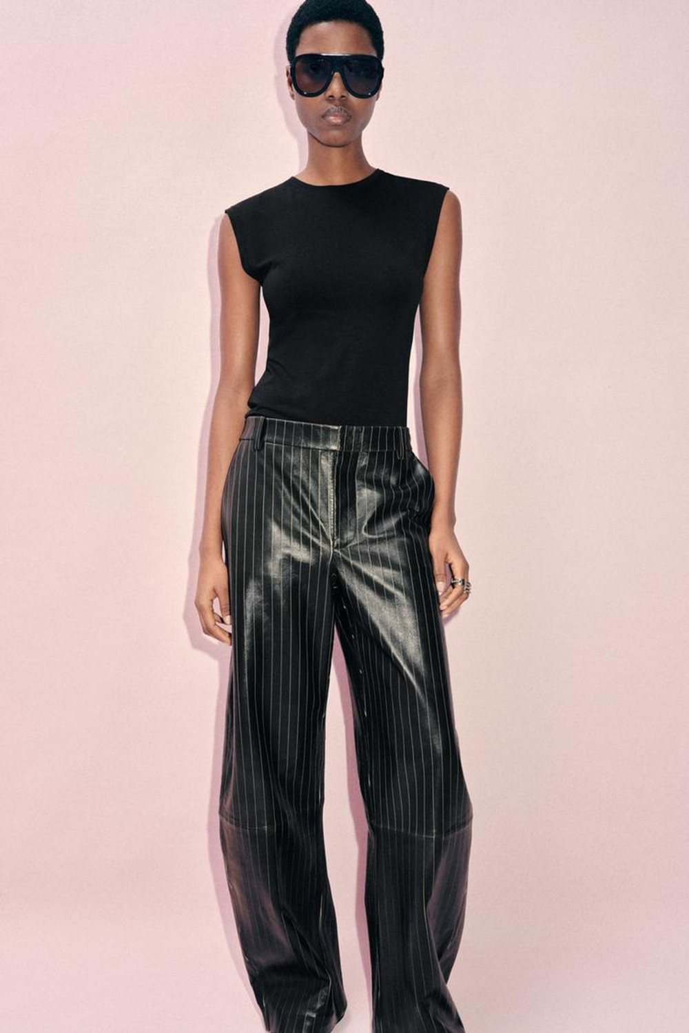 ZARA ХЛОПКОВАЯ ФУТБОЛКА, ЧЕРНЫЙ