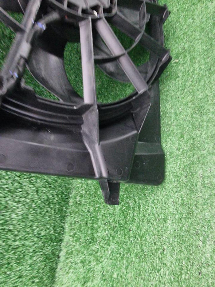 Диффузор с вентилятором Hongqi HS5 (2019-н.в.)