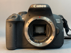 Canon 700D