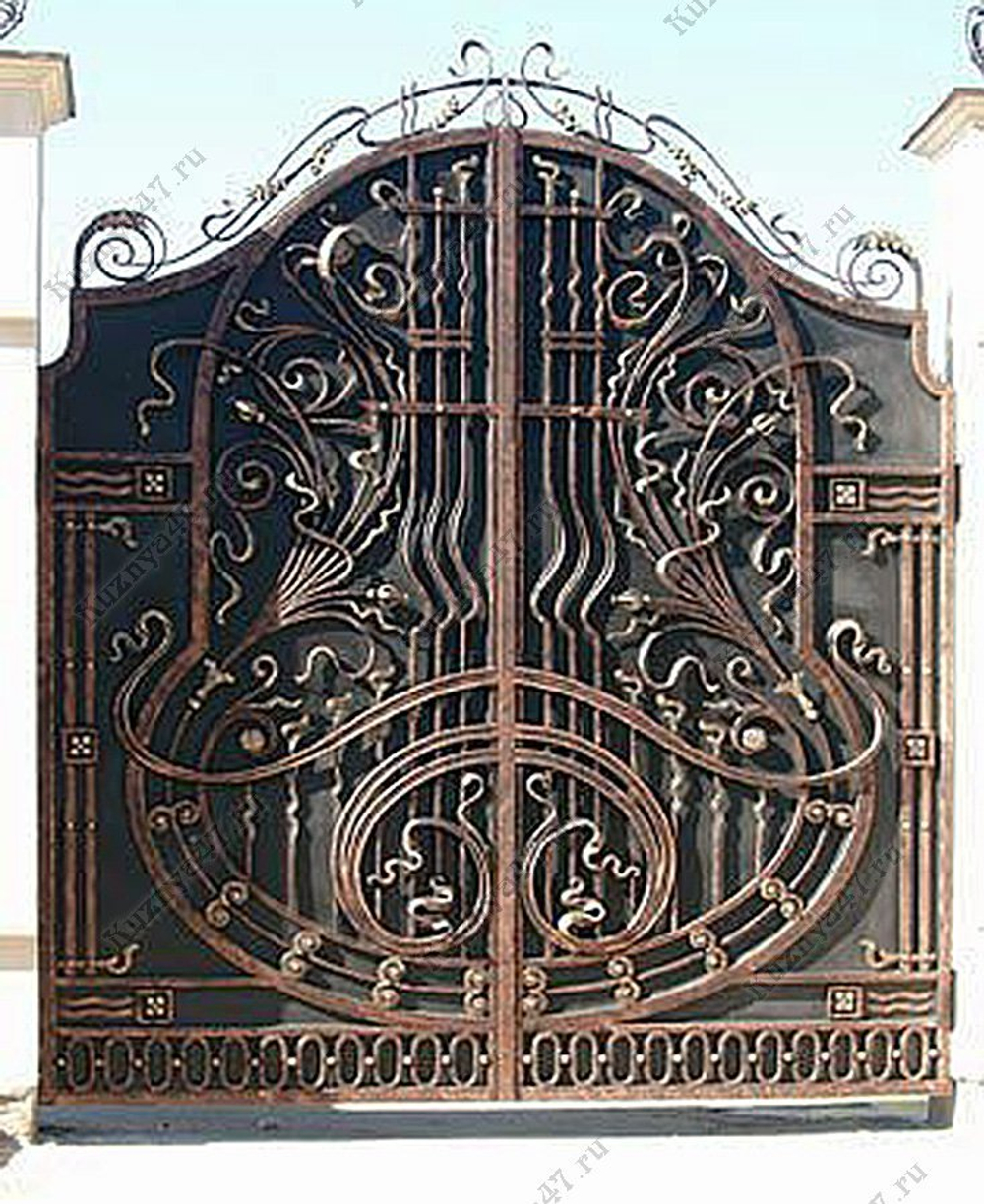Распашные кованые ворота 17
