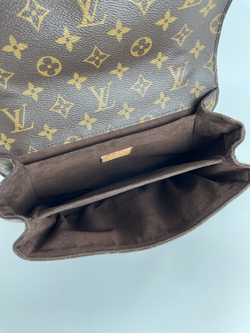 Сумка Louis Vuitton POCHETTE METIS