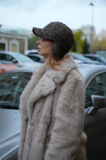 Бейсболка «кудряшка» с ушками миндаль