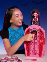 Кукла Монстр Хай Garden Mysteries Дракулаура HYT72