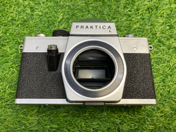 Praktica L + Pentacon auto 1.8/50mm