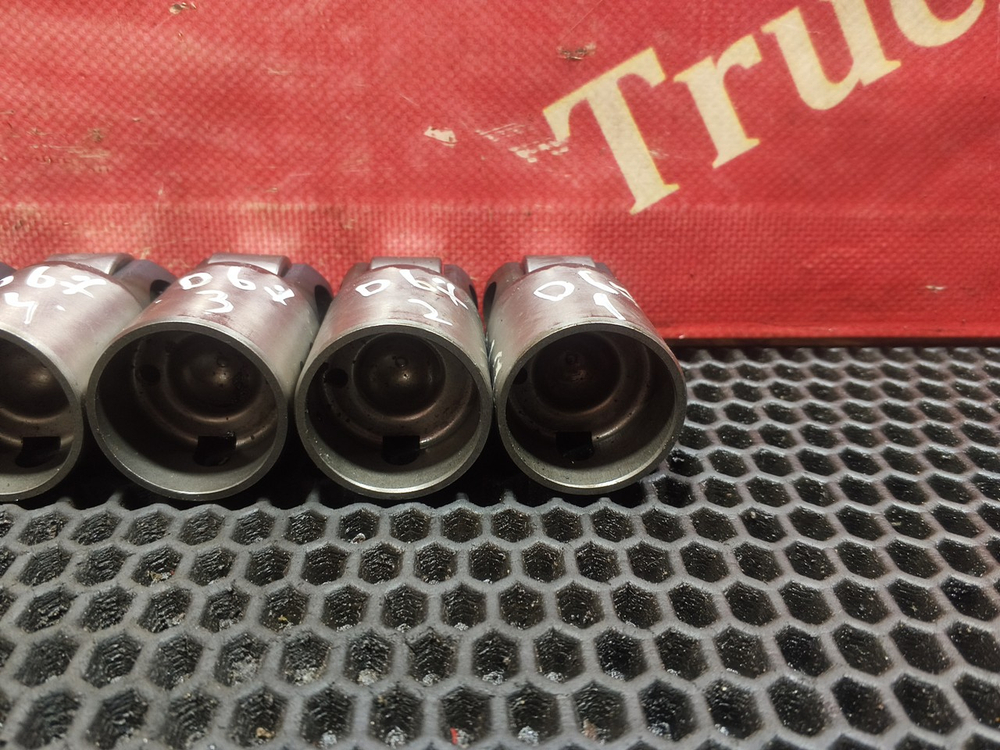 Комплект толкателей выпускного клапана 2020г.