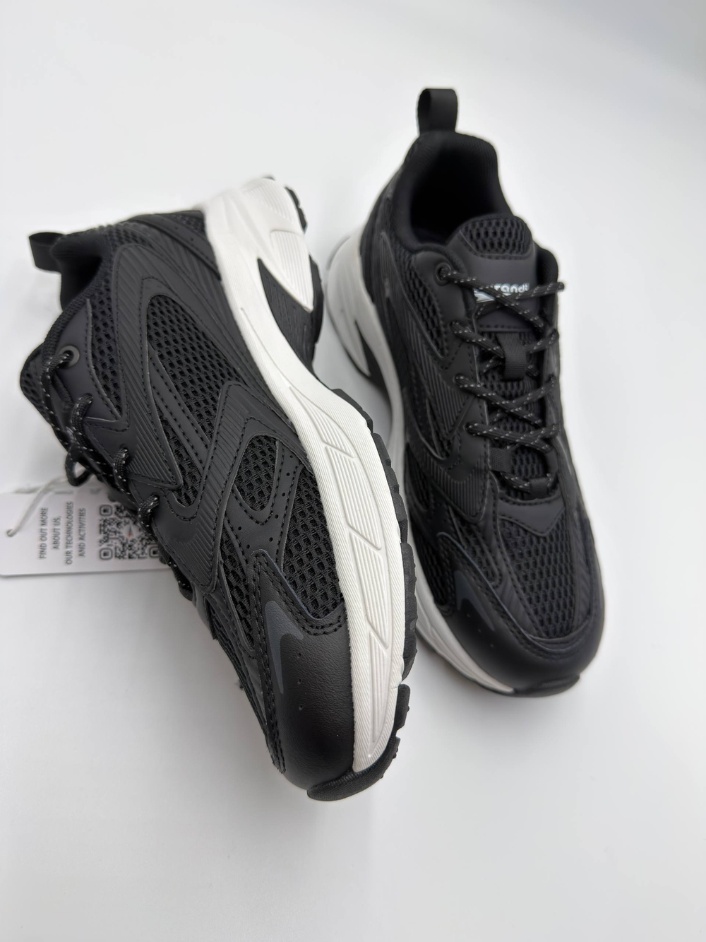 Женские кроссовки арт. 7W226C86-1 цвет "чёрный/белый"