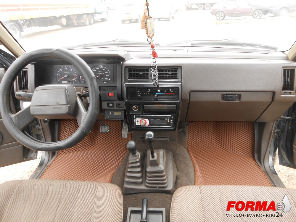 Nissan KingUp D21 (1985-1996) левый руль